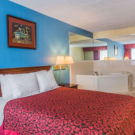 Days Inn East Stroudsburg Zewnętrze zdjęcie