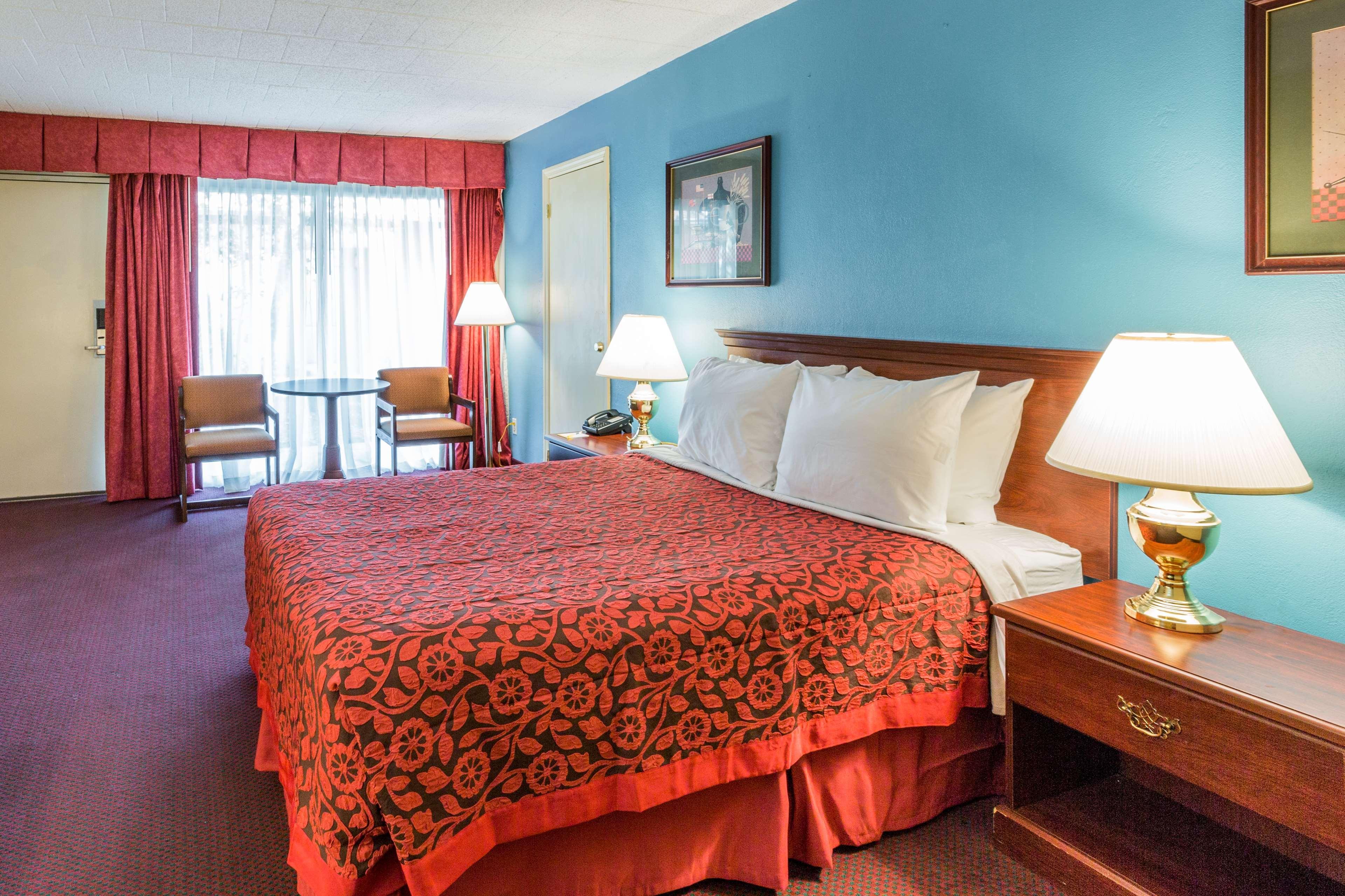 Days Inn East Stroudsburg Zewnętrze zdjęcie