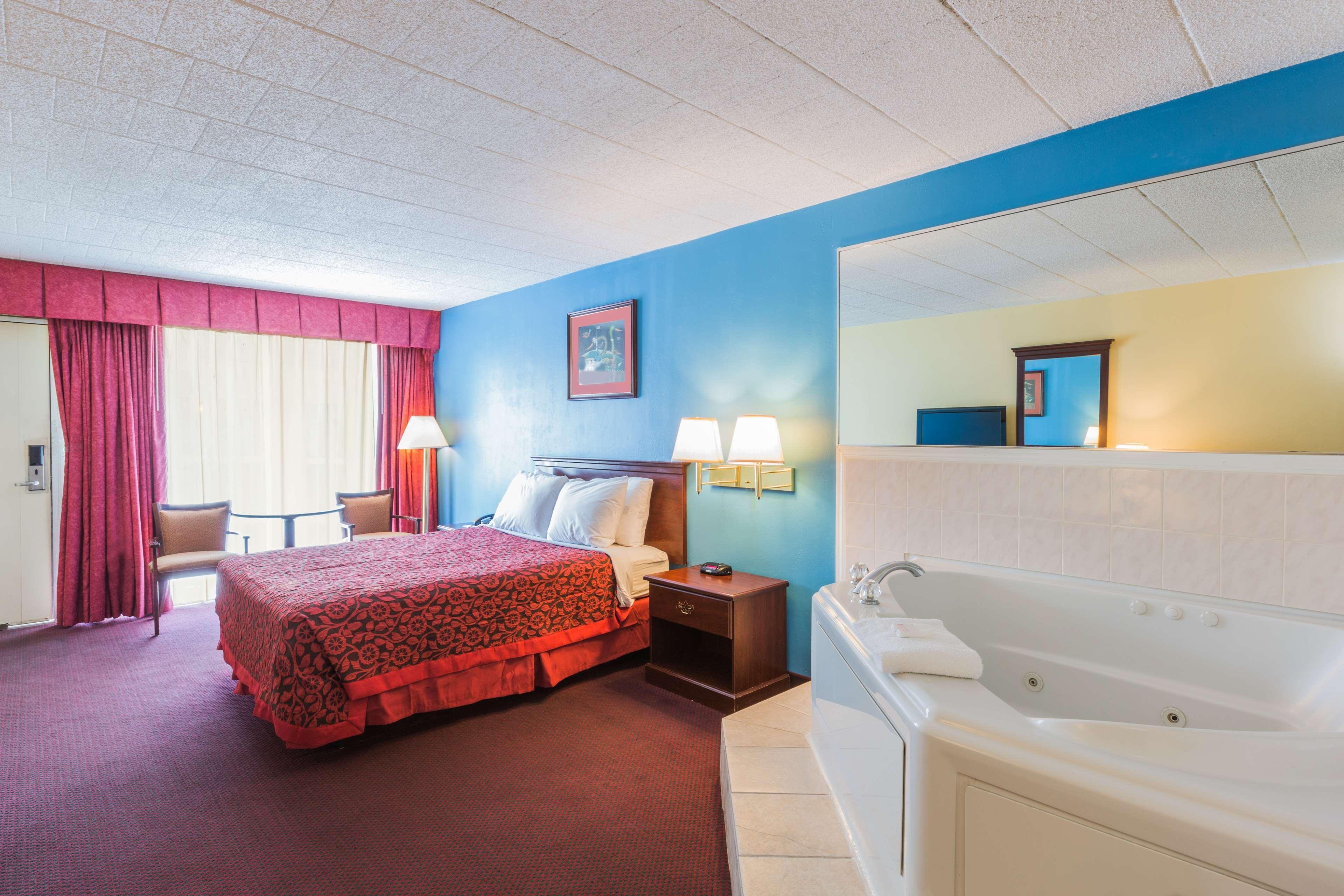 Days Inn East Stroudsburg Zewnętrze zdjęcie